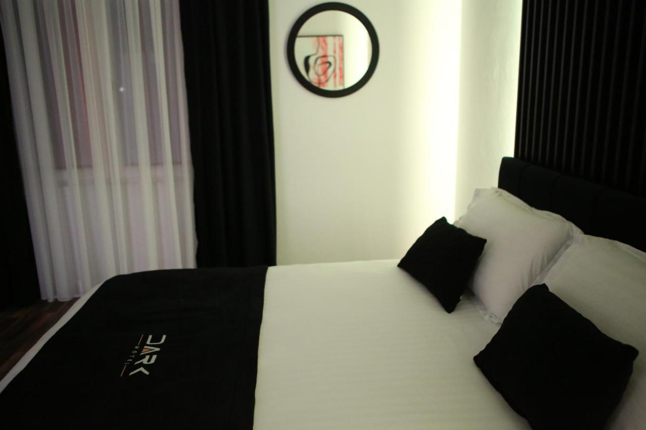 Dark Boutique Hotel Shkoze Ngoại thất bức ảnh
