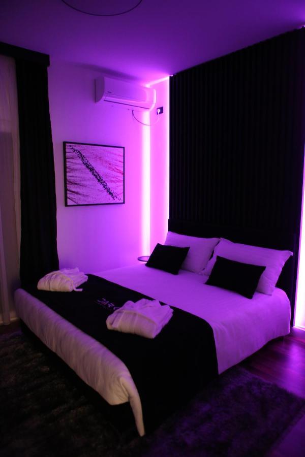 Dark Boutique Hotel Shkoze Ngoại thất bức ảnh