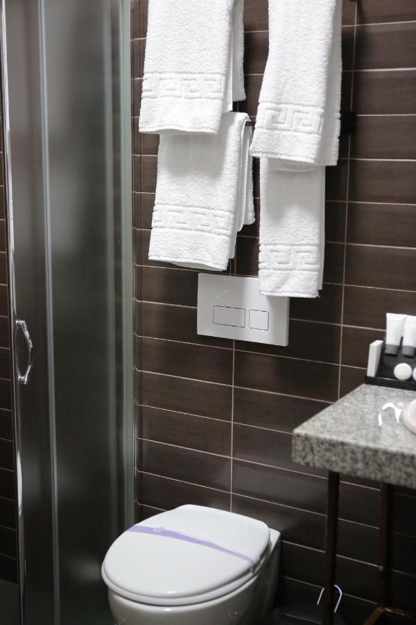 Dark Boutique Hotel Shkoze Ngoại thất bức ảnh