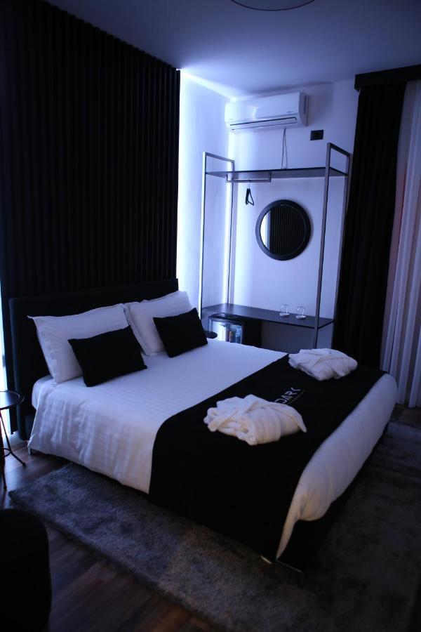 Dark Boutique Hotel Shkoze Ngoại thất bức ảnh