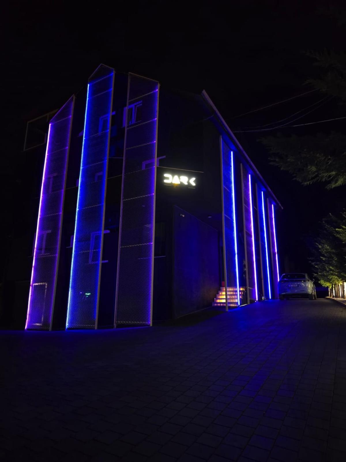 Dark Boutique Hotel Shkoze Ngoại thất bức ảnh